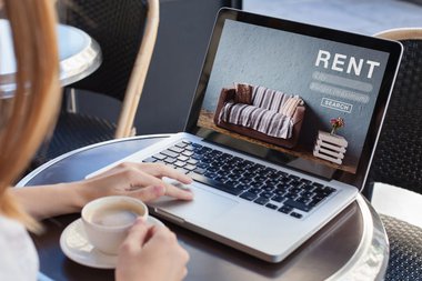 woman-searching-rental-options