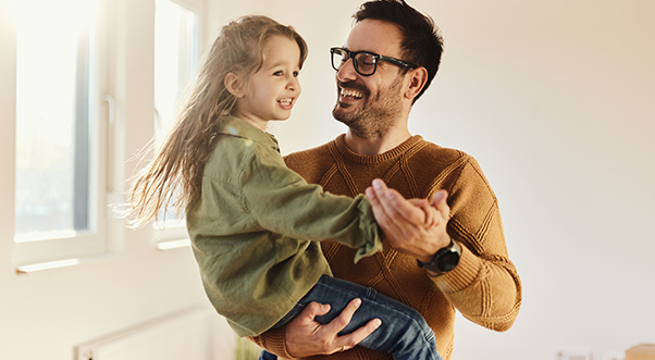 Oakville-happy-family-got-mortgage